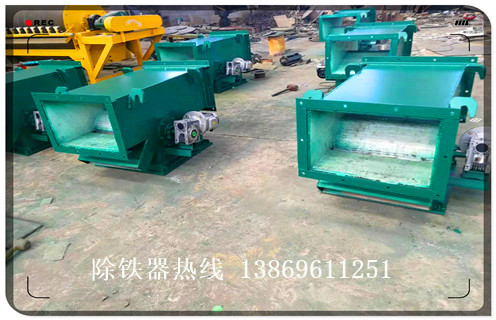 管道除鐵器，河南管道除鐵器工作原理視頻RCYG液體不銹鋼江西風送管道除鐵器水泥造紙廠管道除鐵器圖片